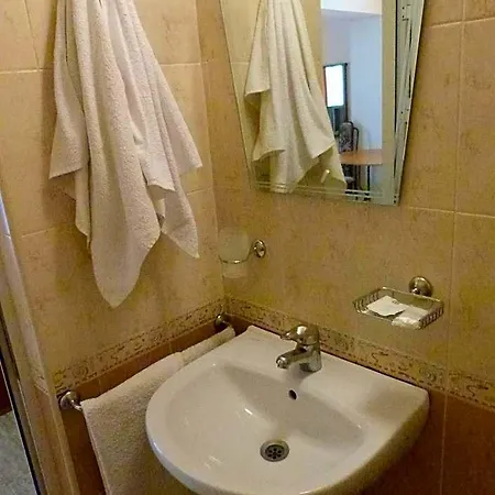 Beroe Hotel