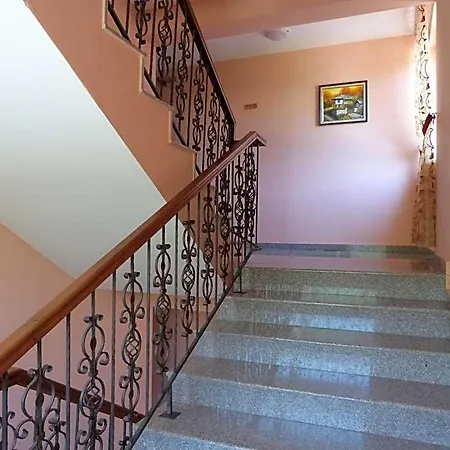 Beroe Hotel 3*