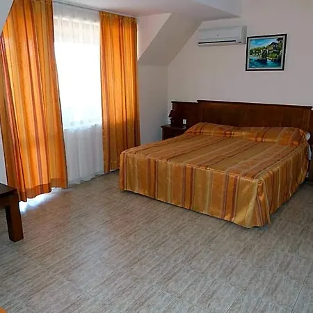 Beroe 3* Święty Włas
