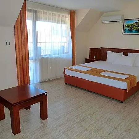 Beroe Hotel 3*